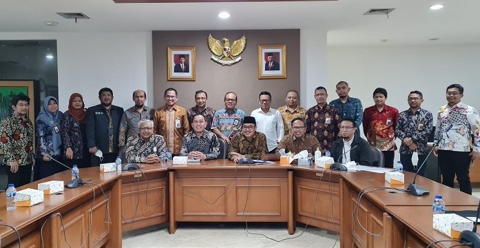 Komite Nasional Ekonomi Dan Keuangan Syariah