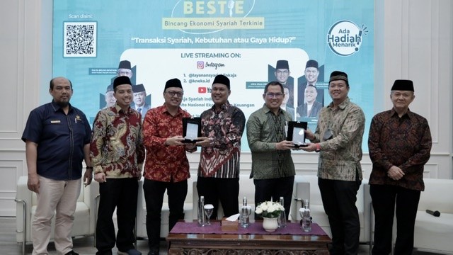 Komite Nasional Ekonomi Dan Keuangan Syariah